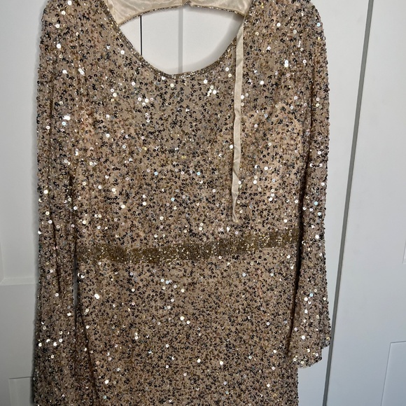 Mac Duggal NWT Embellished Sequin Open Back Long Evening Gown Women's Size 14 - Picture 3 of 12